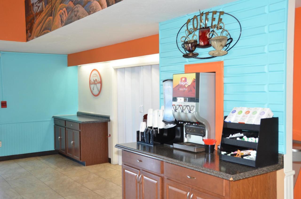 Howard Johnson By Wyndham Yuma Exteriör bild