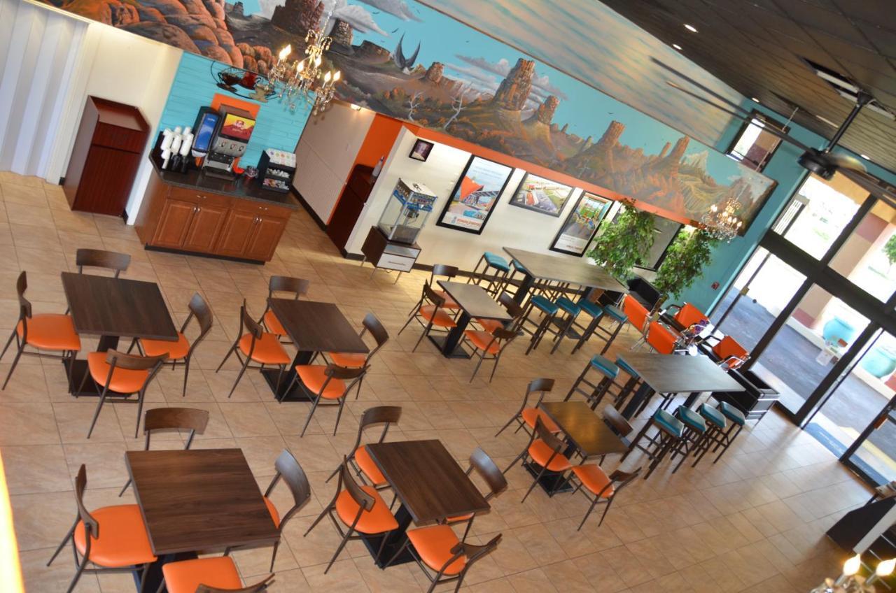 Howard Johnson By Wyndham Yuma Exteriör bild
